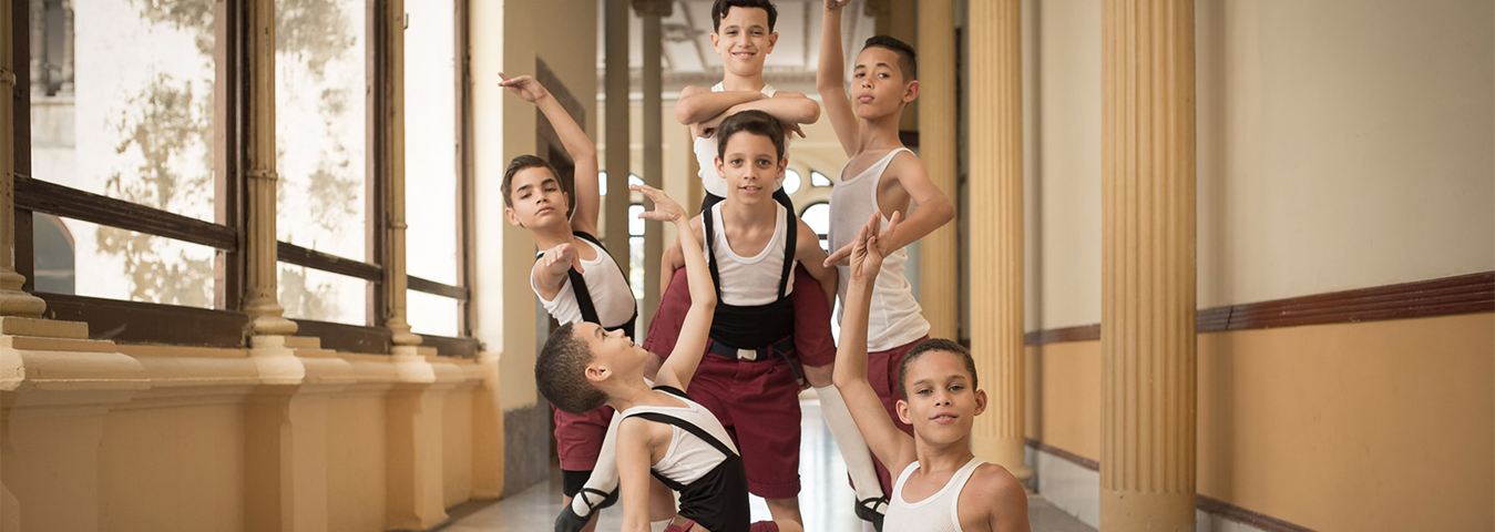 <p>La cultura respaldada desde el Presupuesto garantizará el acceso a las artes y respaldo a la enseñanza artística, la realización de ofertas culturales, una programación cultural con énfasis en la infancia, la juventud y personas mayores y dar continuidad a los programas de atención a las comunidades en transformación.</p>